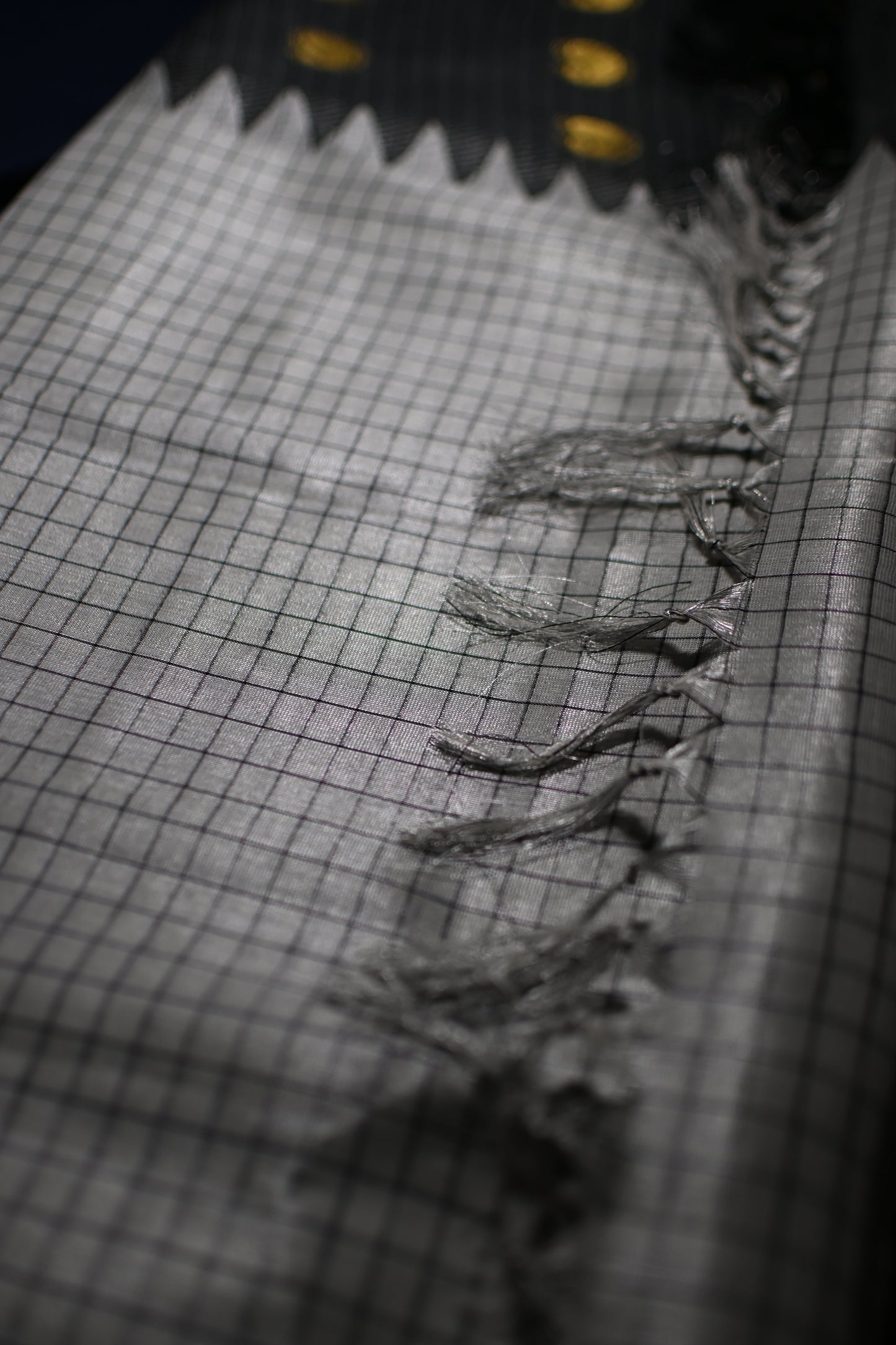 Premium Soft Tissue Saree  with Maanga Motifs